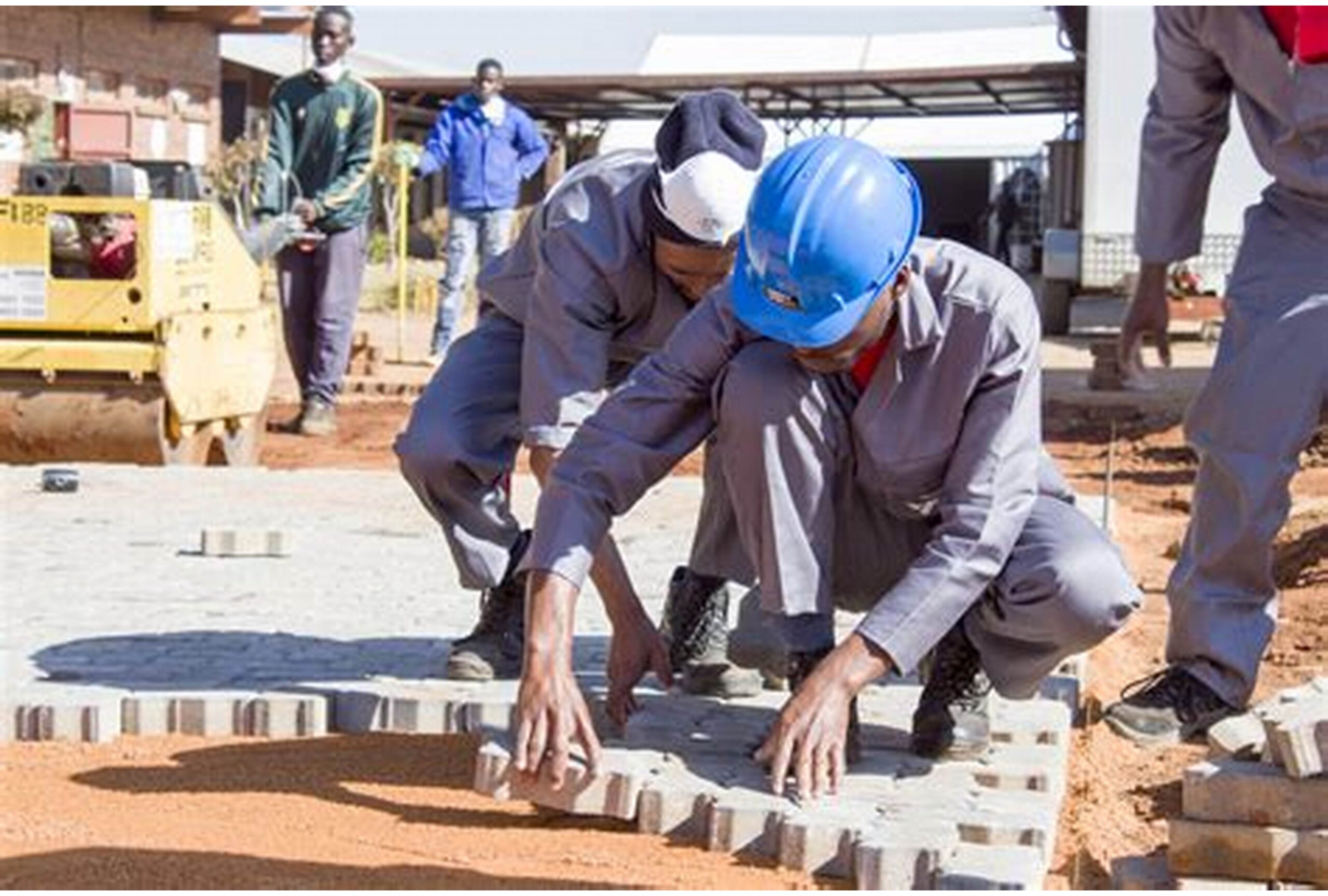 تركيب انترلوك في ام القيوين